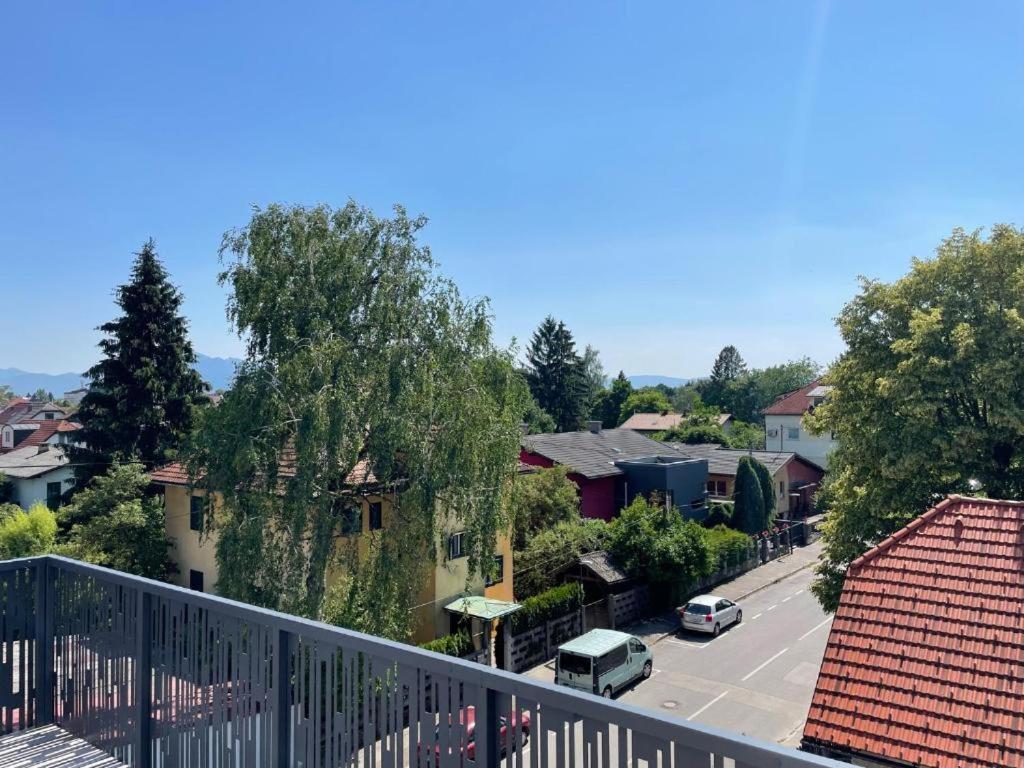 R41 - Tivoli Groundfloor Apartment Любляна Экстерьер фото