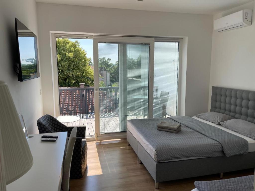 R41 - Tivoli Groundfloor Apartment Любляна Экстерьер фото