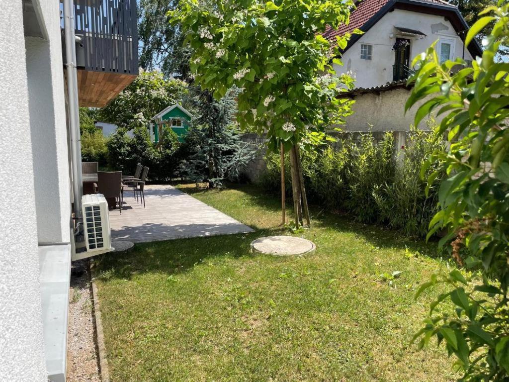 R41 - Tivoli Groundfloor Apartment Любляна Экстерьер фото