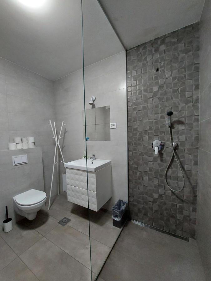 R41 - Tivoli Groundfloor Apartment Любляна Экстерьер фото